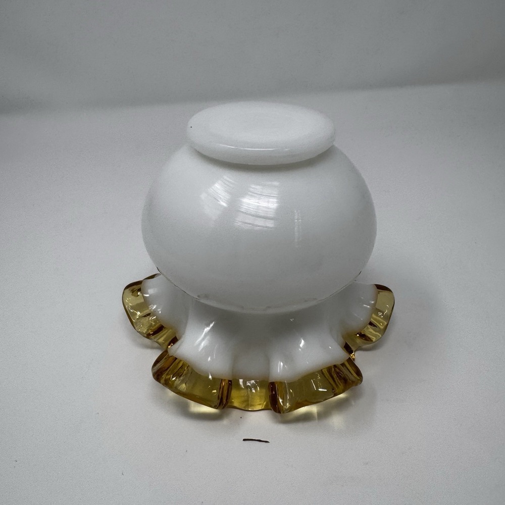 Fenton Gold Crest Glass Vase with Amber Ruffled Rim, 5 in Tall  Vintage - Picture 10 of 11